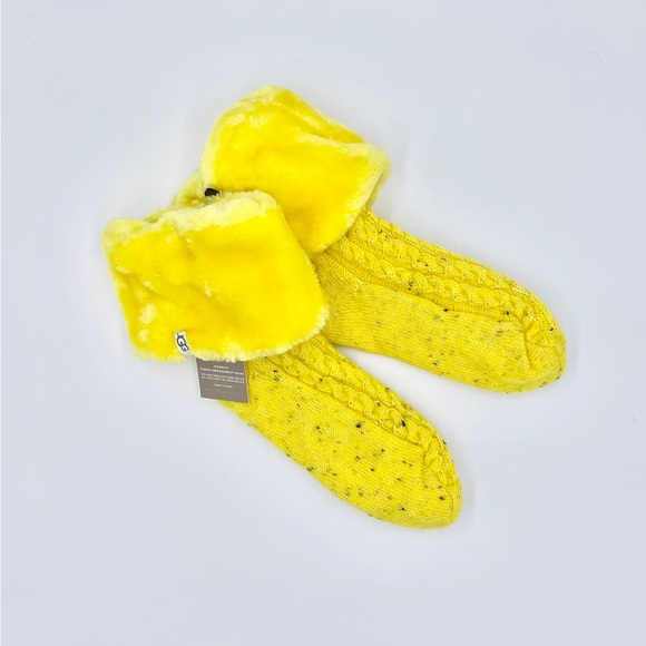 UGG Accessories - NEW UGG Lita Fleece Lined Rainboot Socks Canary Yellow Women’s size S/M (5-8)